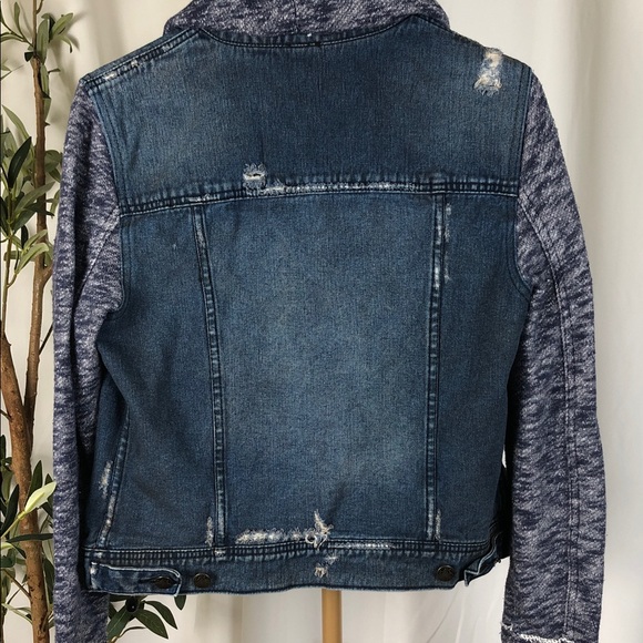 Free People Blue Denim Jacket with Knit Sleeves Mixed Media Sz M (O1) - Picture 9 of 9